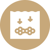 Filtration process with arrows and particles